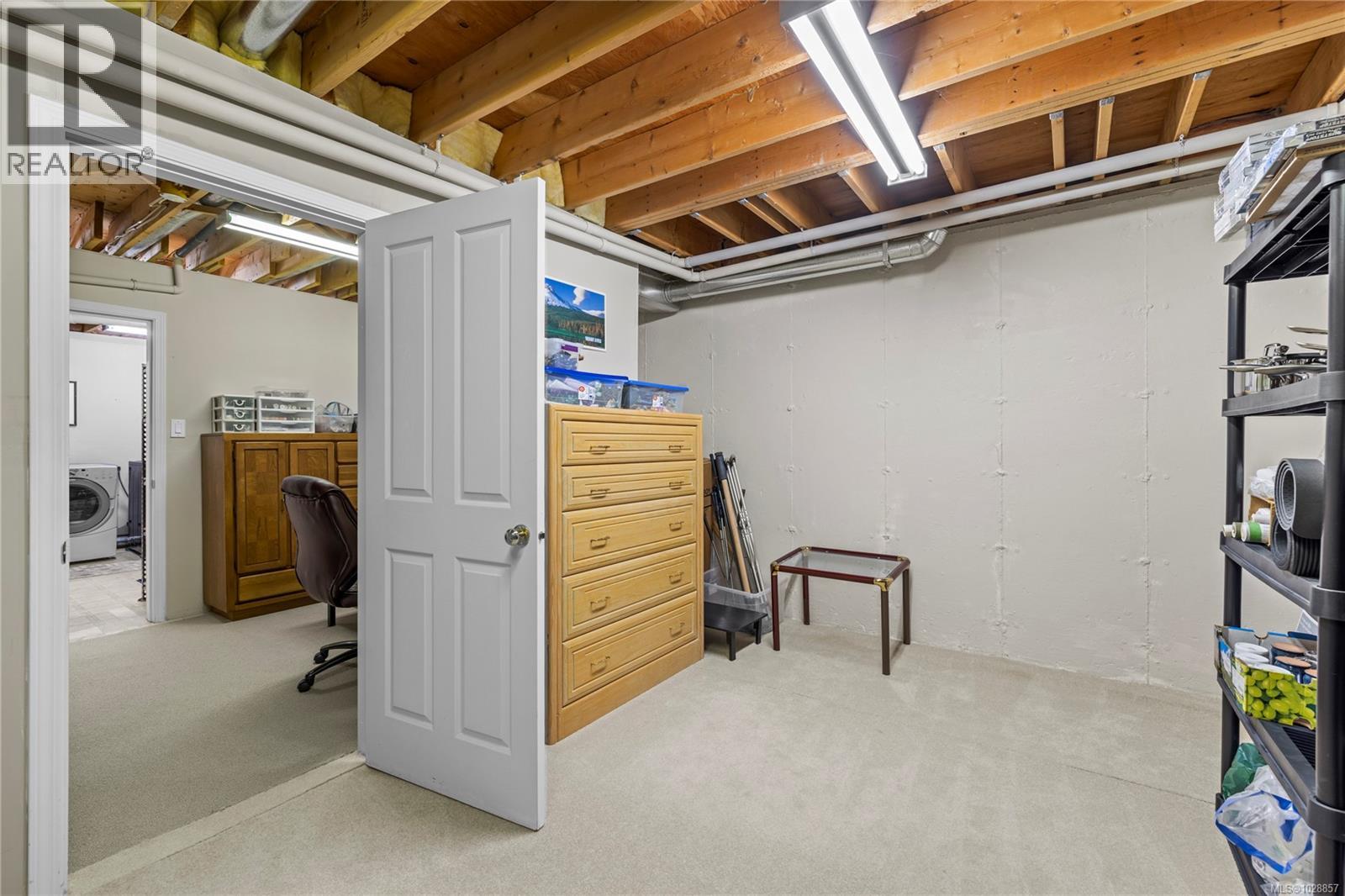 #38 529 Johnstone Rd - 40