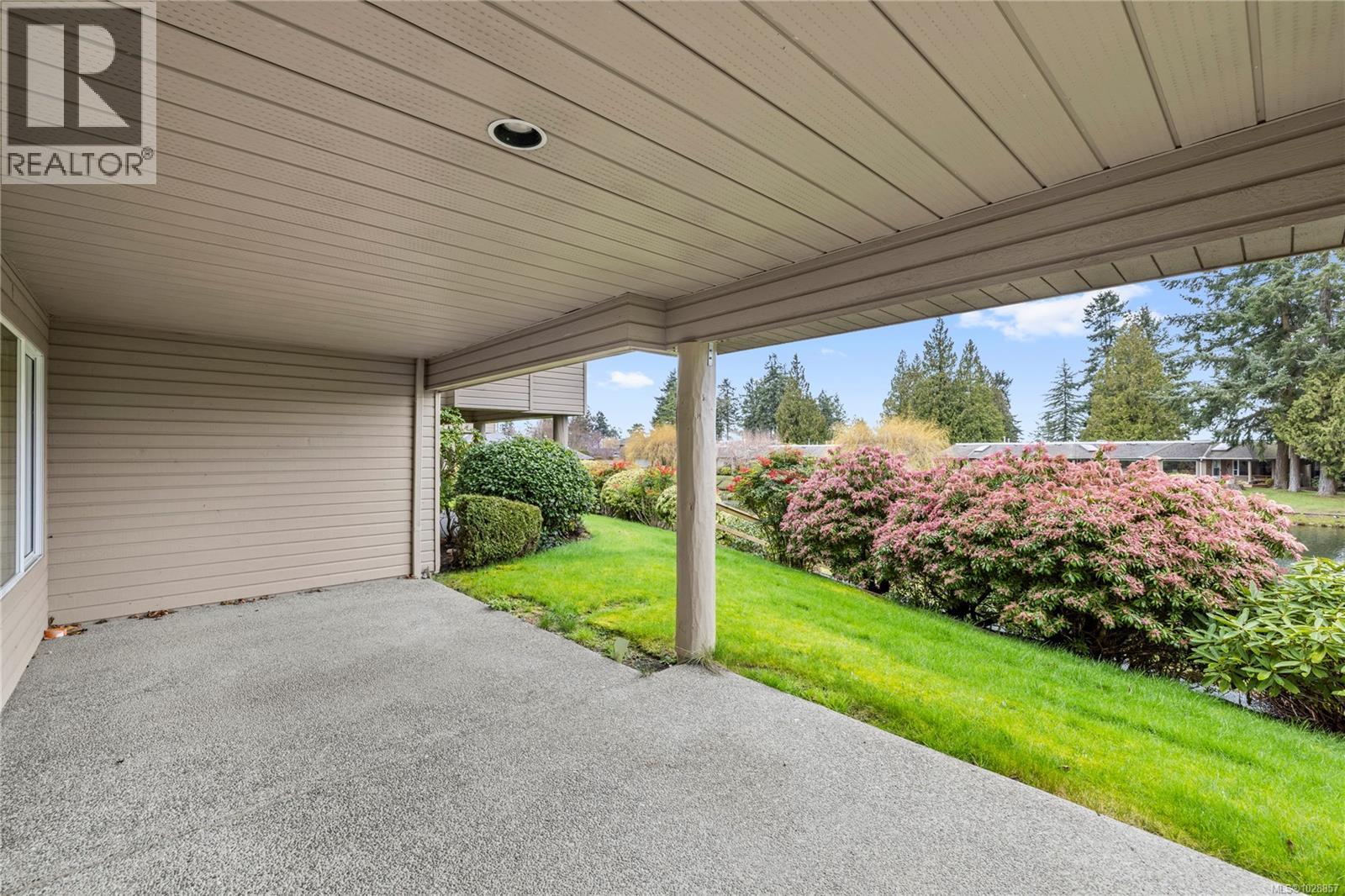 #38 529 Johnstone Rd - 32