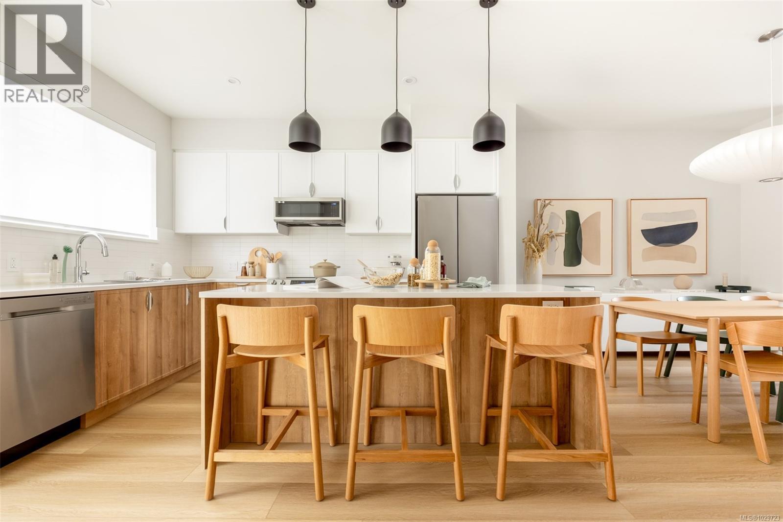 #114 3220 GLENDALE PL - Image 3