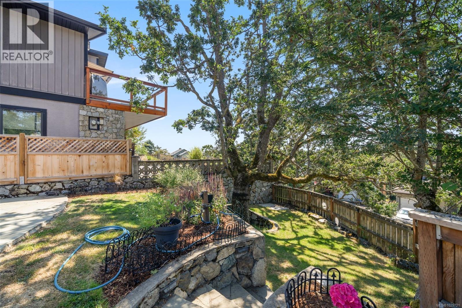  1286 Ocean View Drive, Saanich