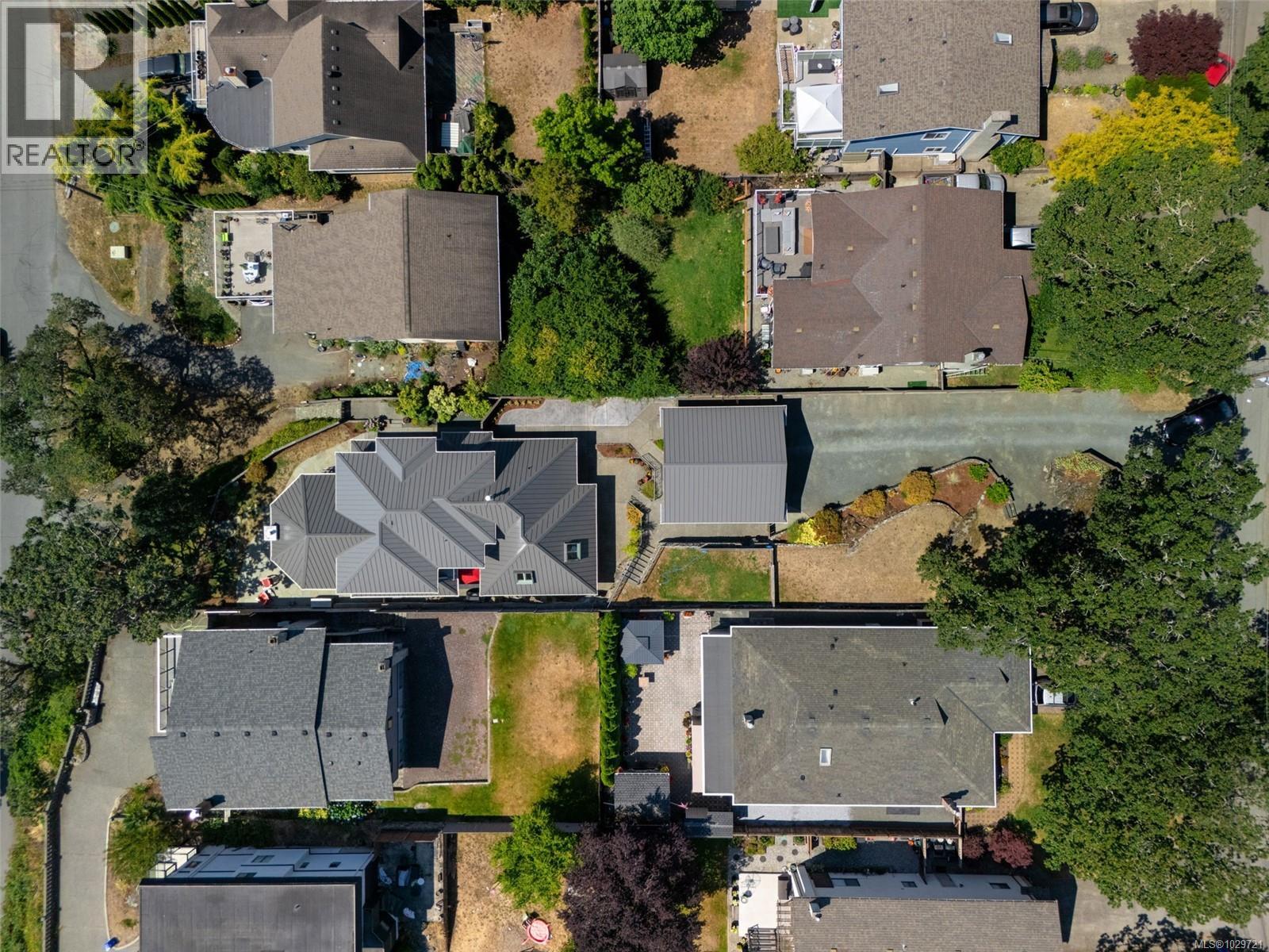  1286 Ocean View Drive, Saanich