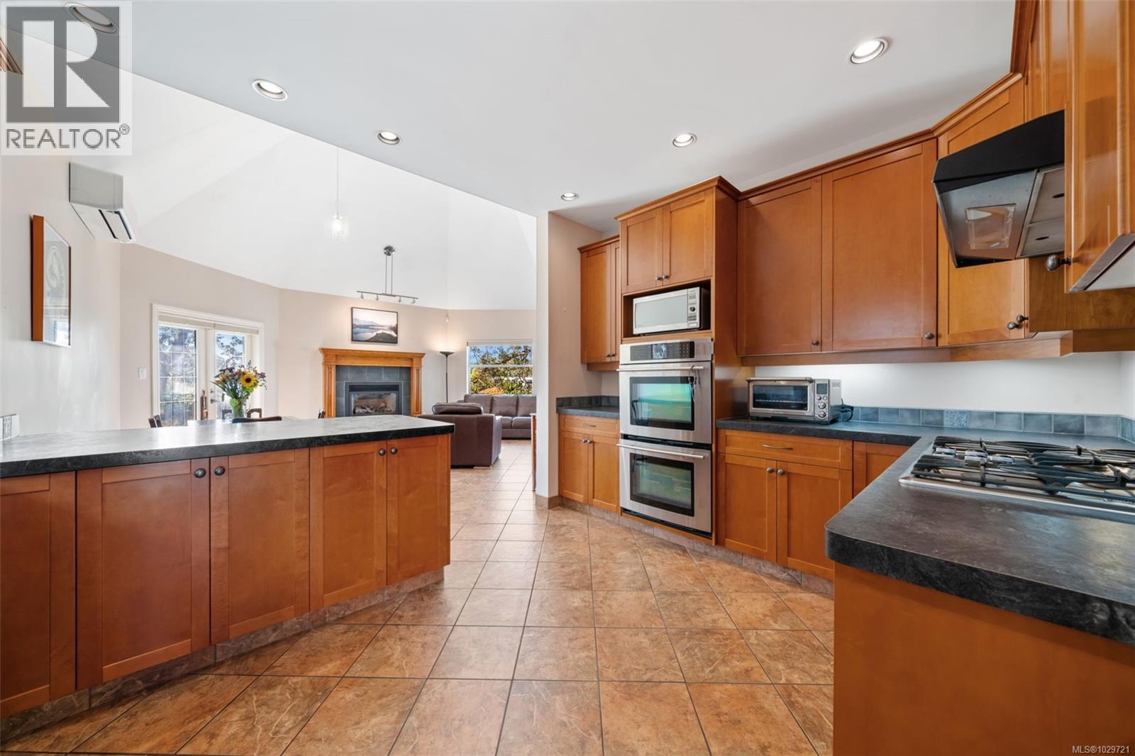  1286 Ocean View Drive, Saanich