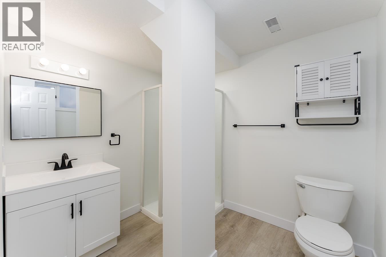 7790 QUEENS CRESCENT - 31