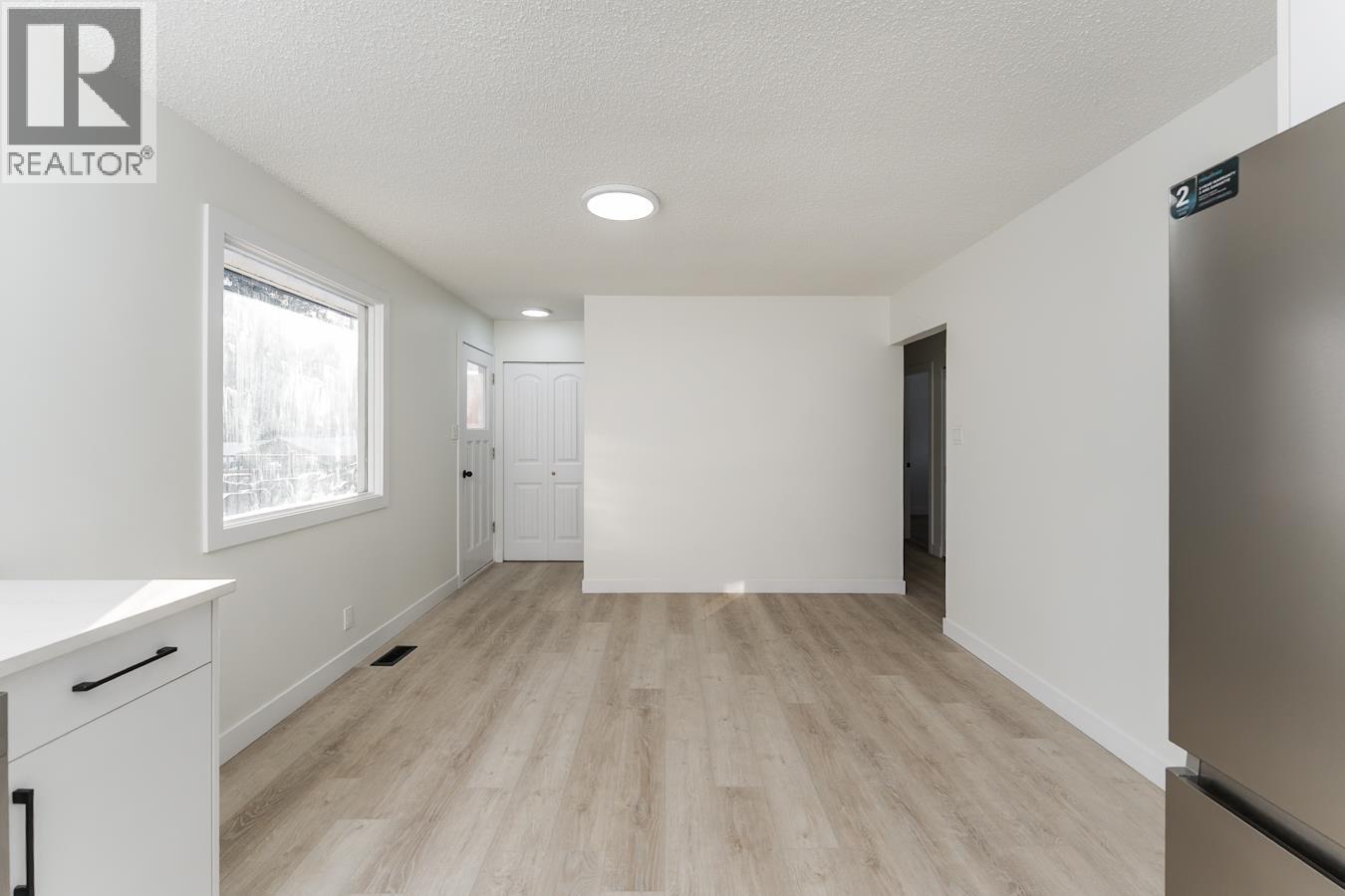 7790 QUEENS CRESCENT - 8