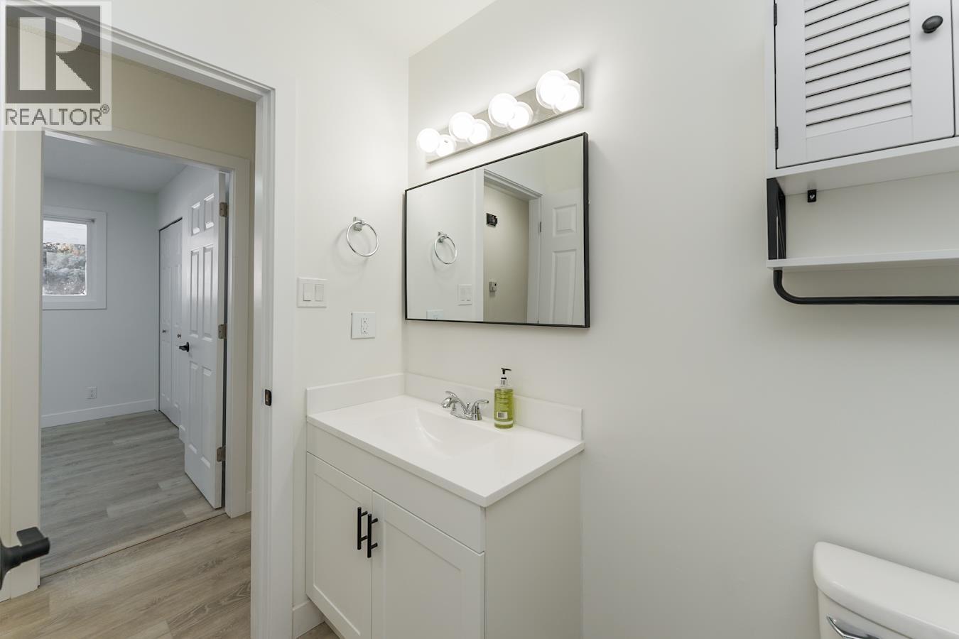 7790 QUEENS CRESCENT - 12