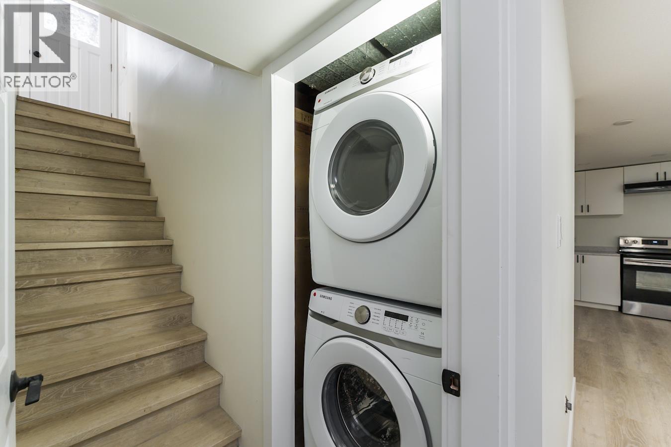 7790 QUEENS CRESCENT - 23