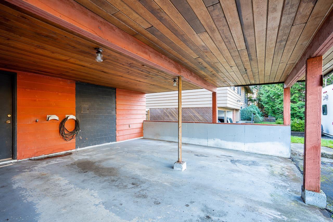 8689 DELCREST Drive, Delta