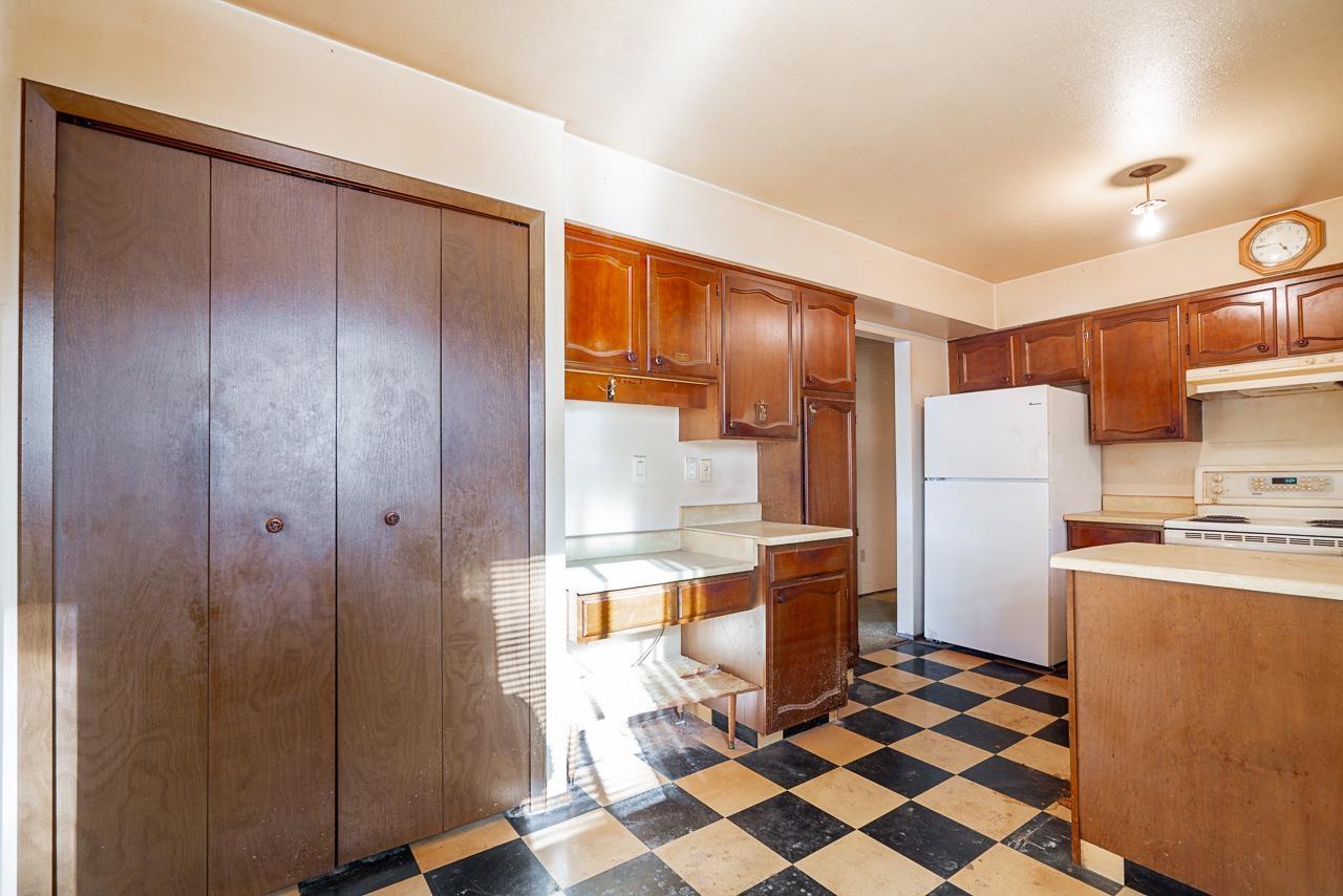 8689 DELCREST Drive, Delta