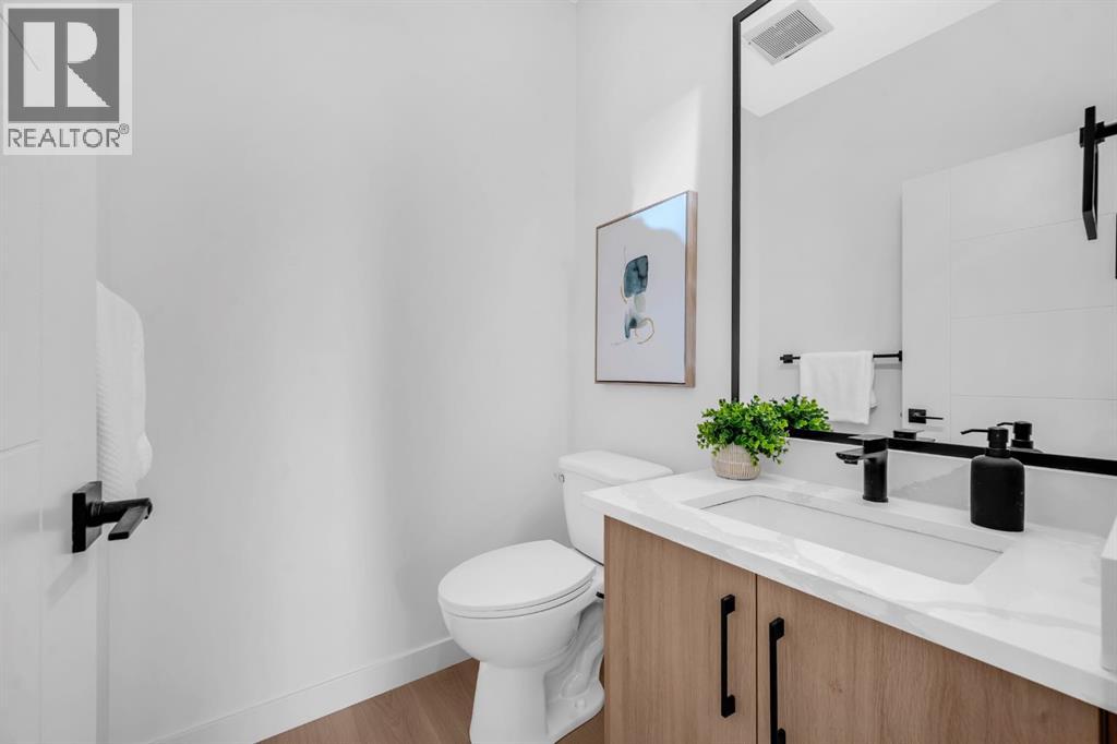 Single Family House for Sale in   Avenue NW Capitol Hill Calgary 