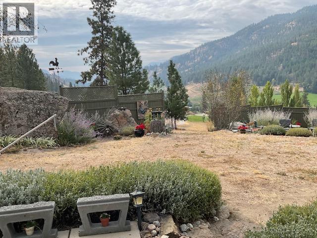  21825 Garnet Valley Road, Summerland