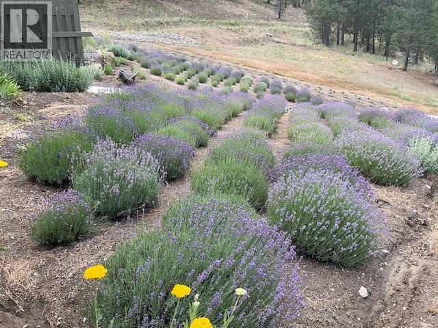  21825 Garnet Valley Road, Summerland