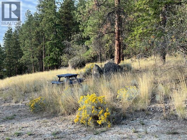  21825 Garnet Valley Road, Summerland