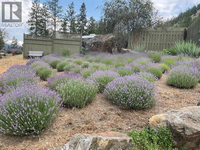  21825 Garnet Valley Road, Summerland