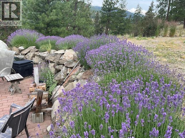  21825 Garnet Valley Road, Summerland