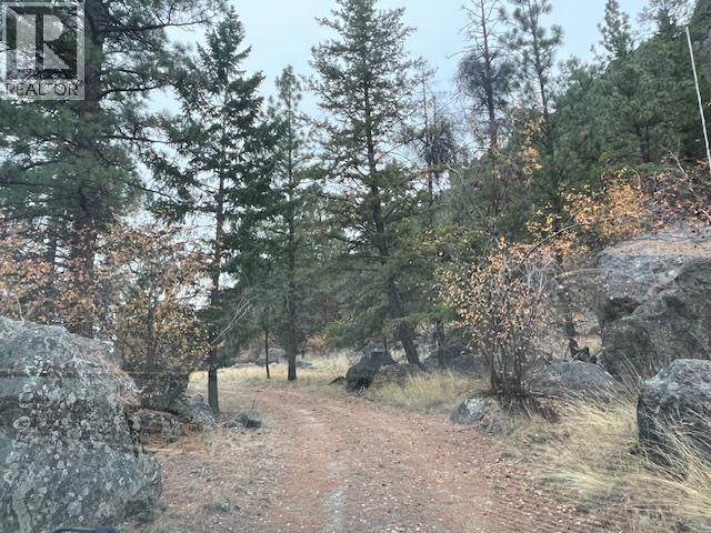  21825 Garnet Valley Road, Summerland