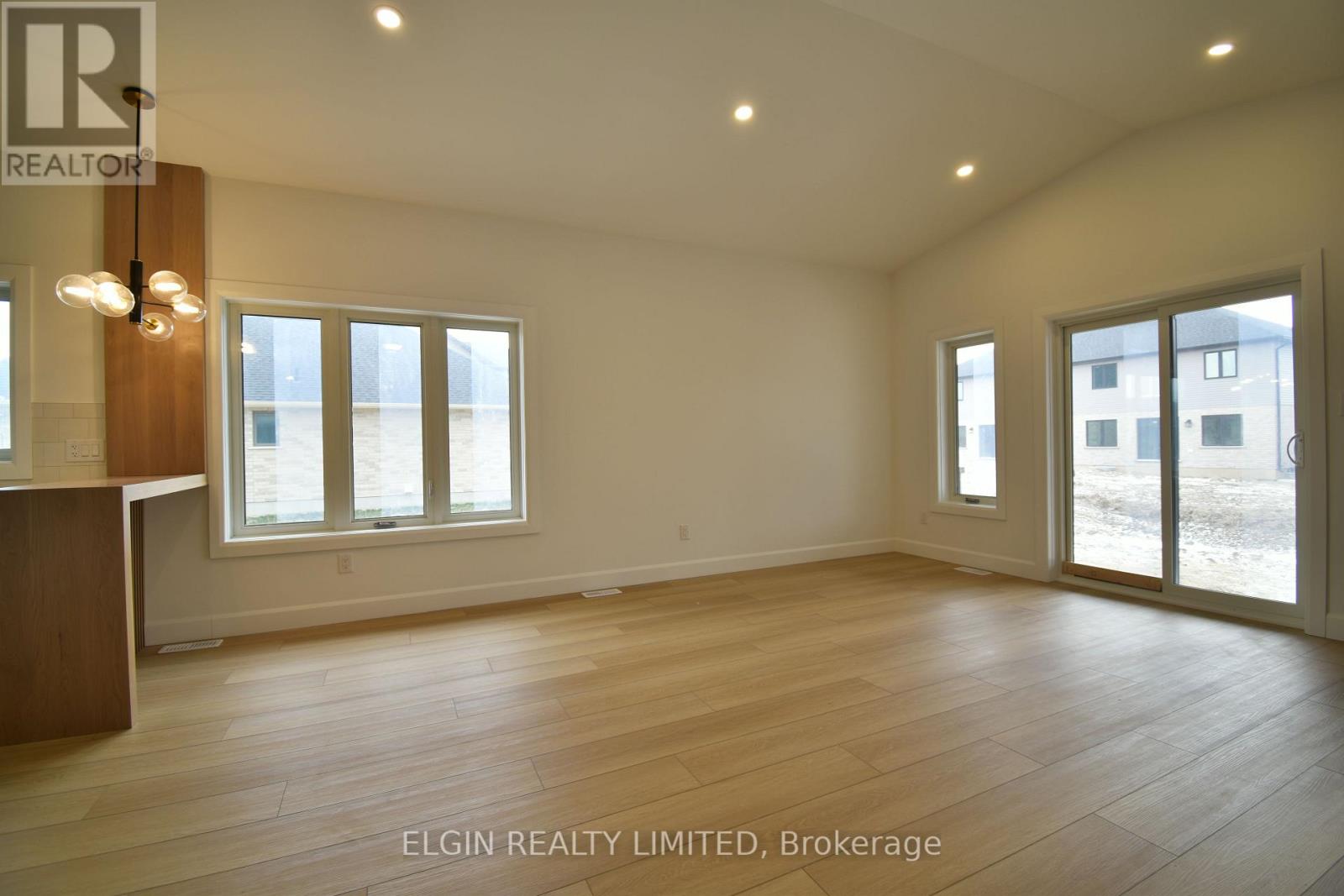 173 RENAISSANCE DRIVE - 29