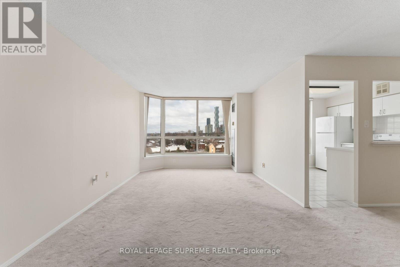 #914 55 ELM DRIVE W - 12