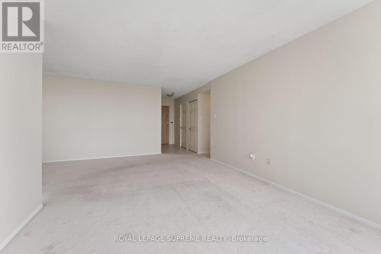 #914 55 ELM DRIVE W - 16