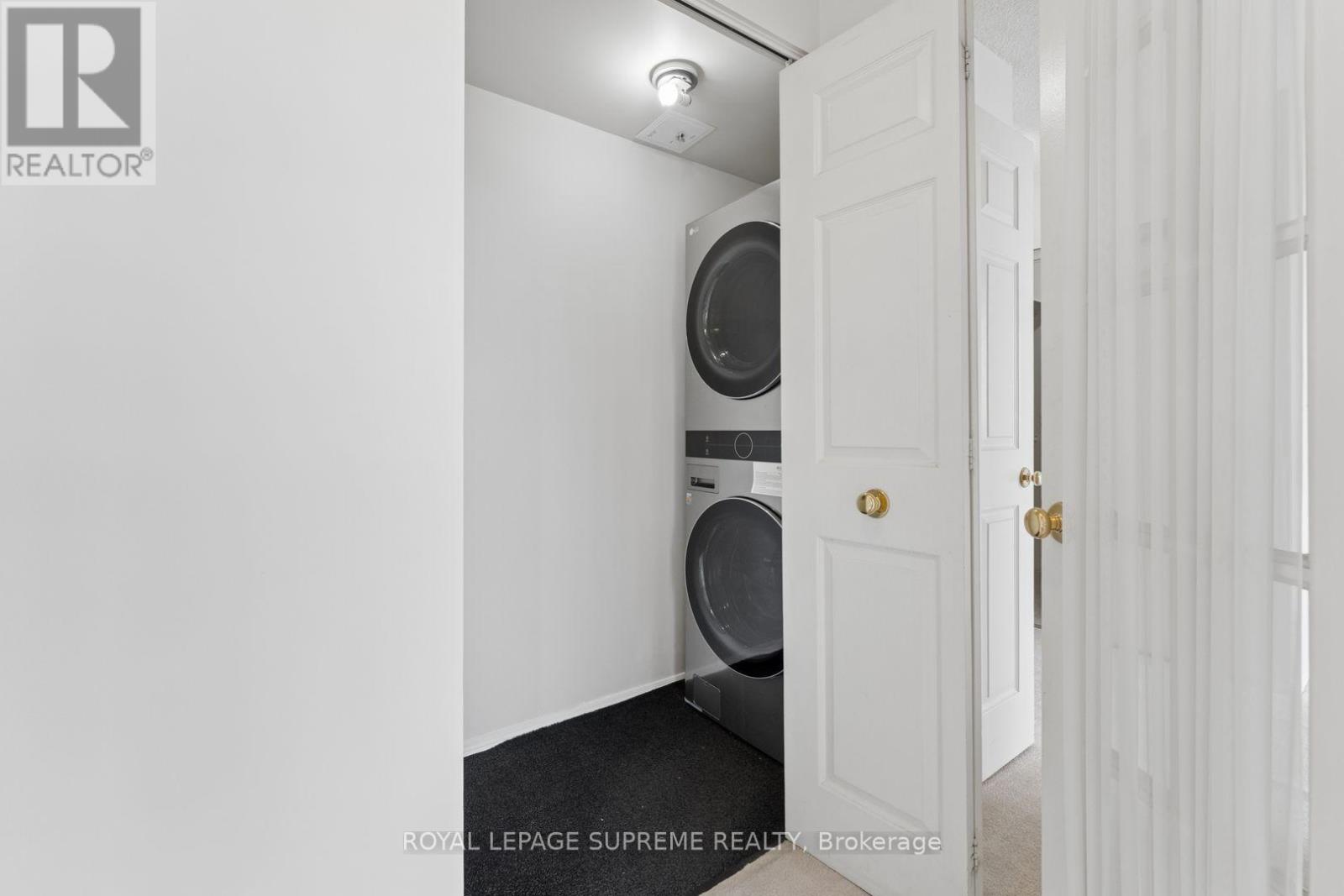 #914 55 ELM DRIVE W - 22