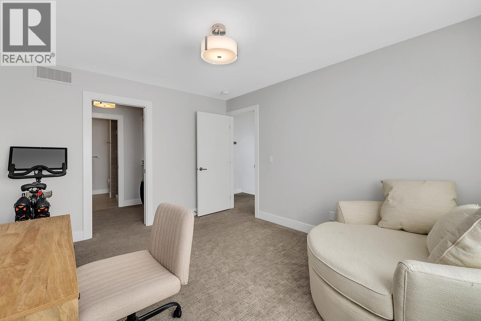 1038 Wilson Avenue, Kelowna