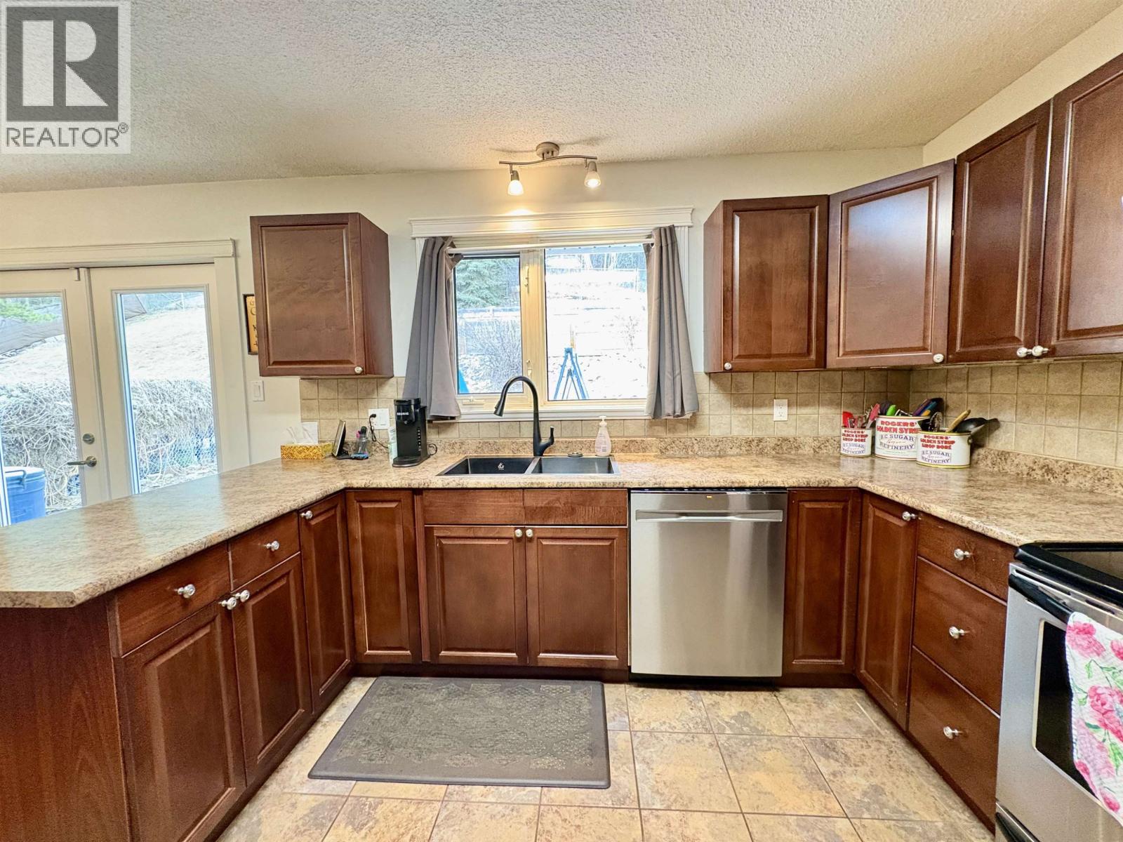 5619 BROCK DRIVE - 9