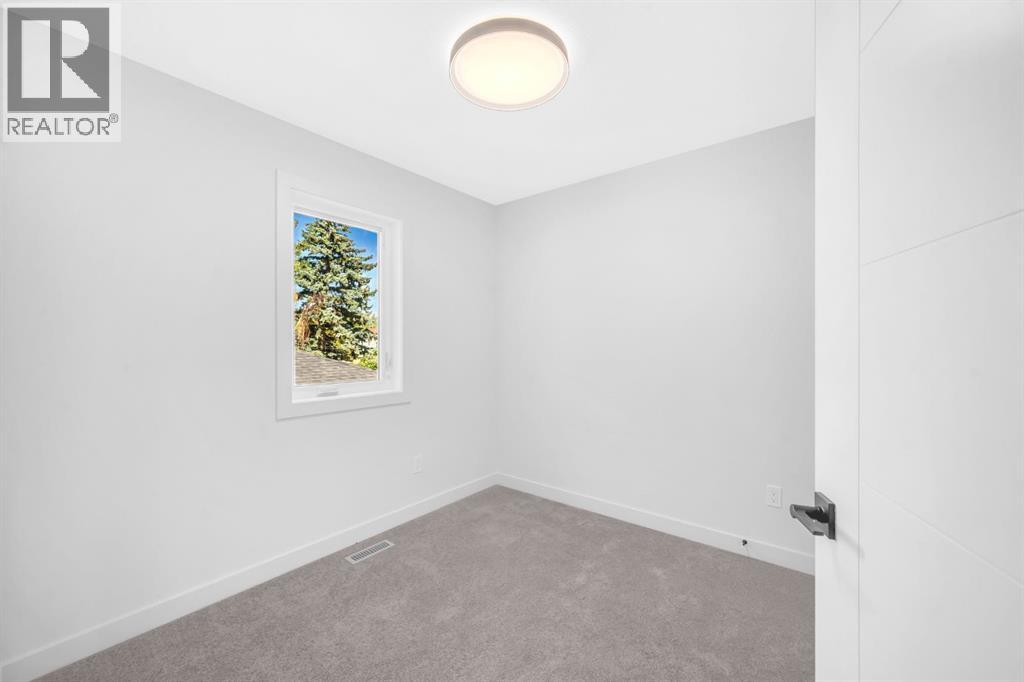 Single Family House for Sale in   Avenue NW Capitol Hill Calgary 