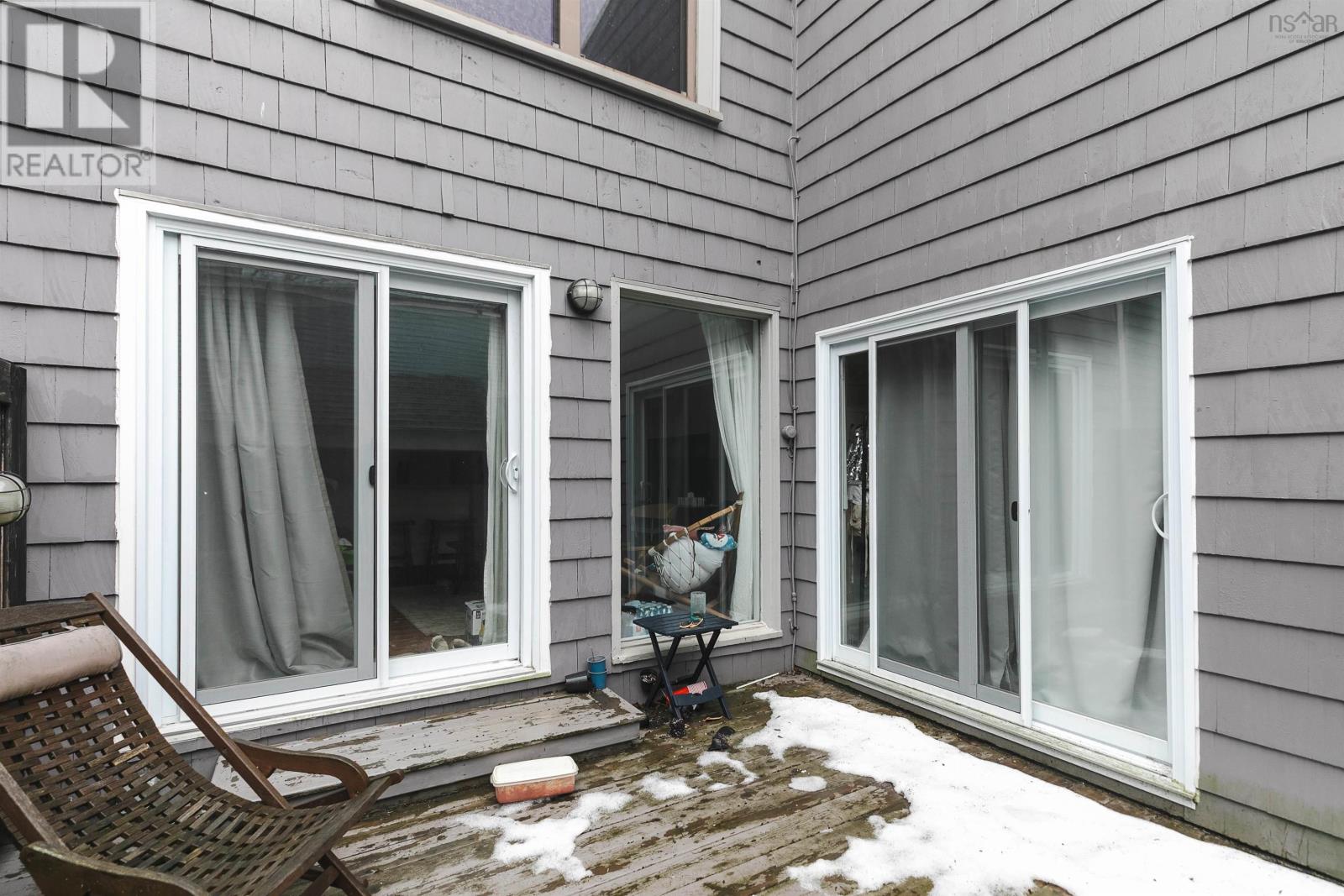 Property 31 of 49 of 1154 - 1156 Queen Street