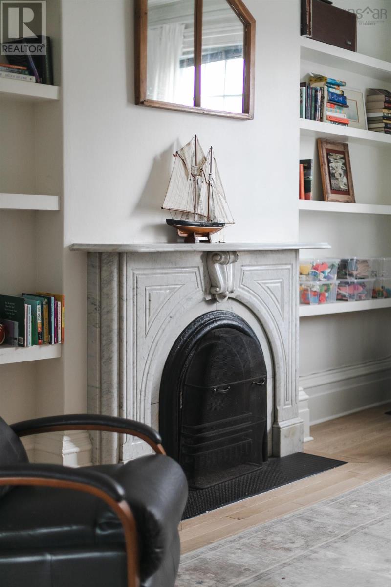 Property 14 of 49 of 1154 - 1156 Queen Street