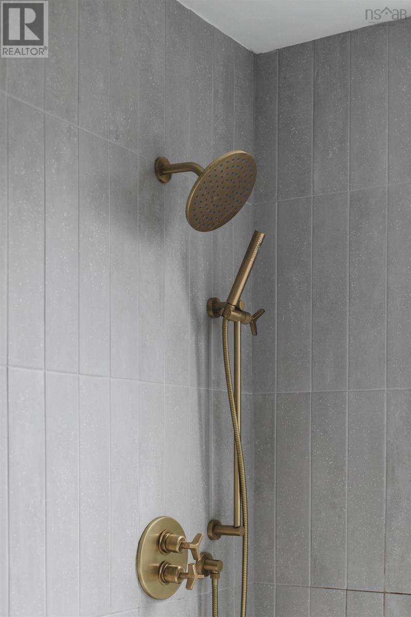 Property 20 of 49 of 1154 - 1156 Queen Street