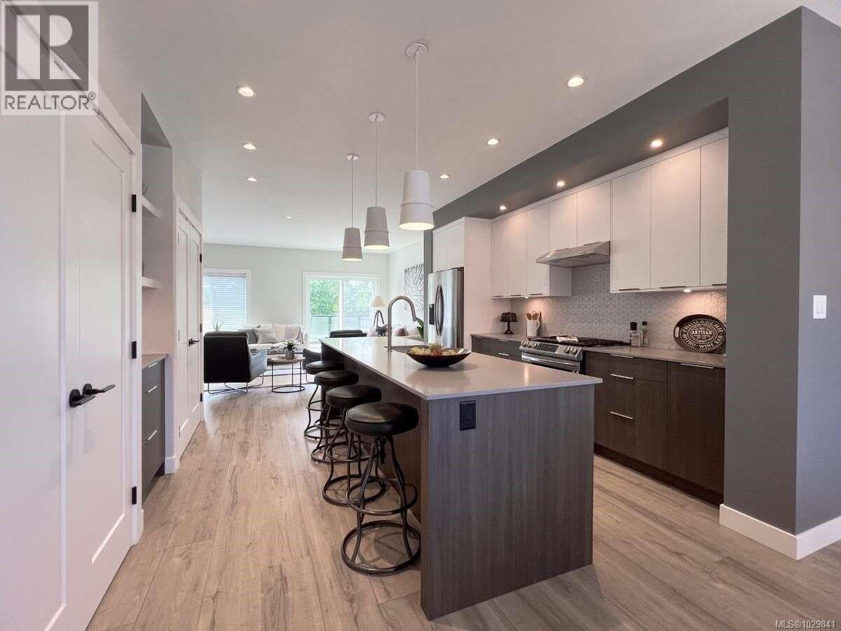 #11 2310 Guthrie Rd - 14