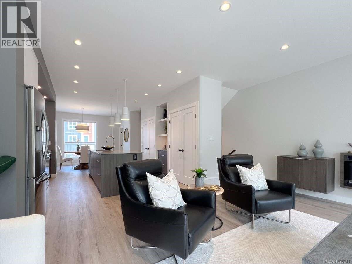 #11 2310 Guthrie Rd - 15
