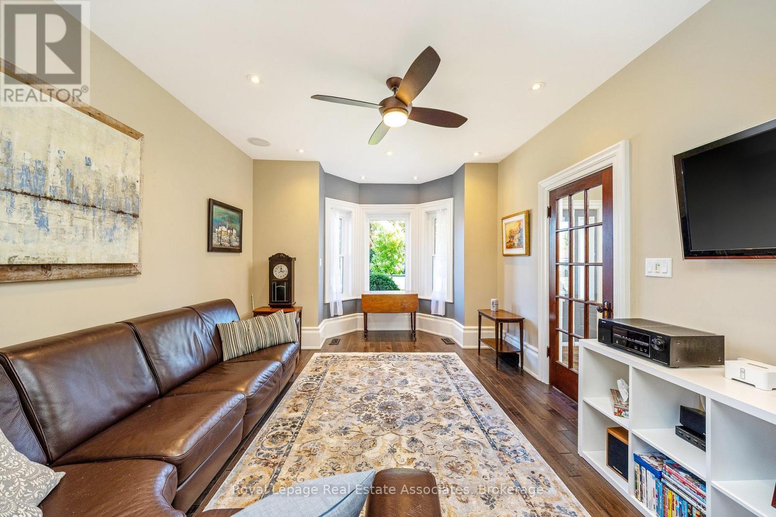 226 MAIN STREET - 6