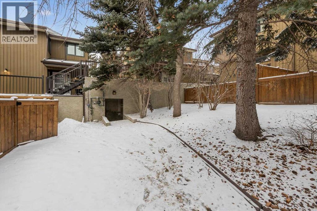 Single Family House 4 Level for Sale in    Avenue SW Lakeview Calgary 