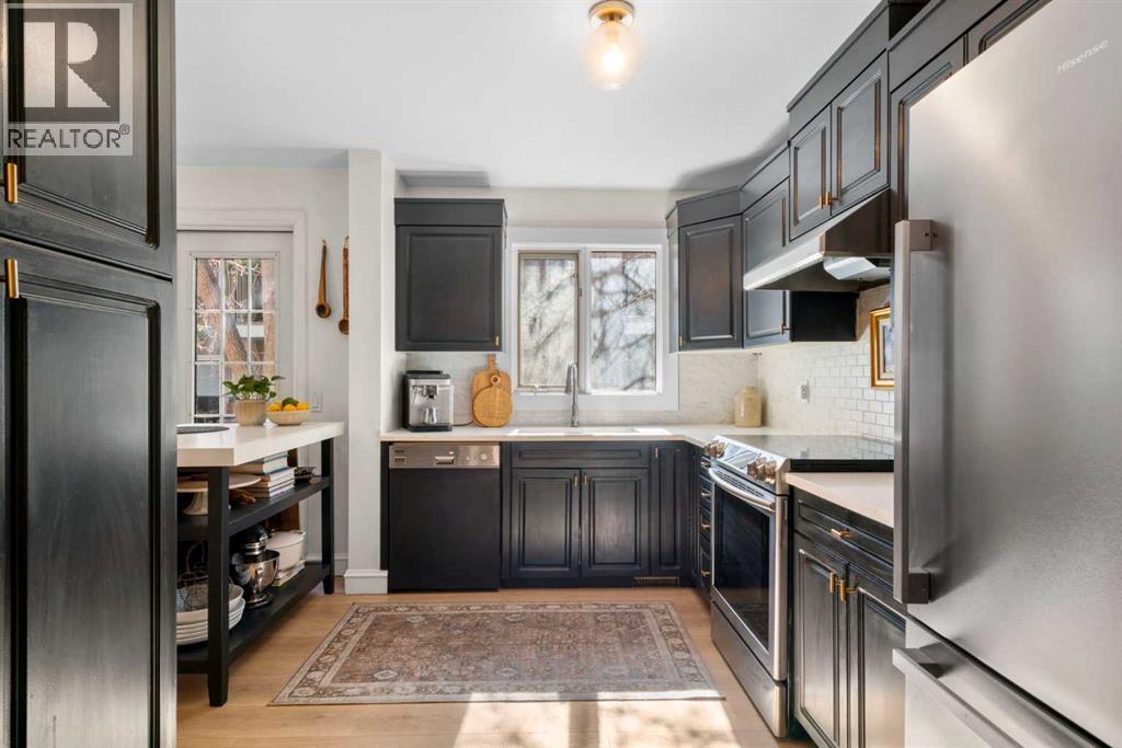 Single Family House for Sale in    Avenue SW Beltline Calgary 