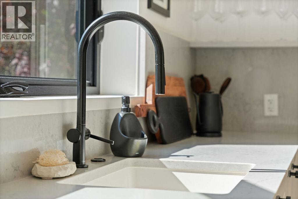 4921 LARCH STREET, Vancouver