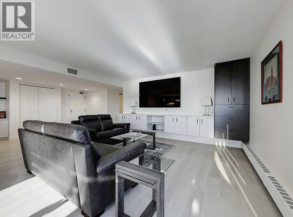 Single Family House for Sale in    Avenue SW Mission Calgary 