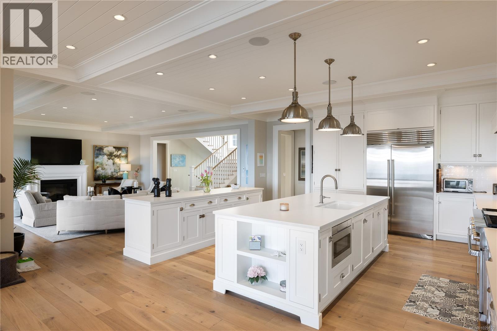  2616 Queenswood Lane, Saanich