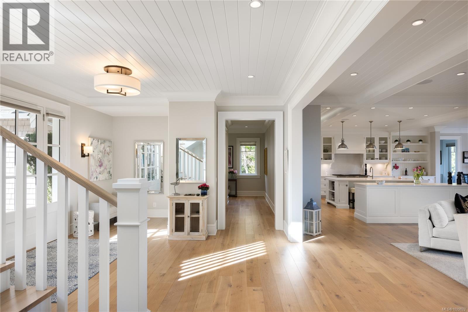  2616 Queenswood Lane, Saanich