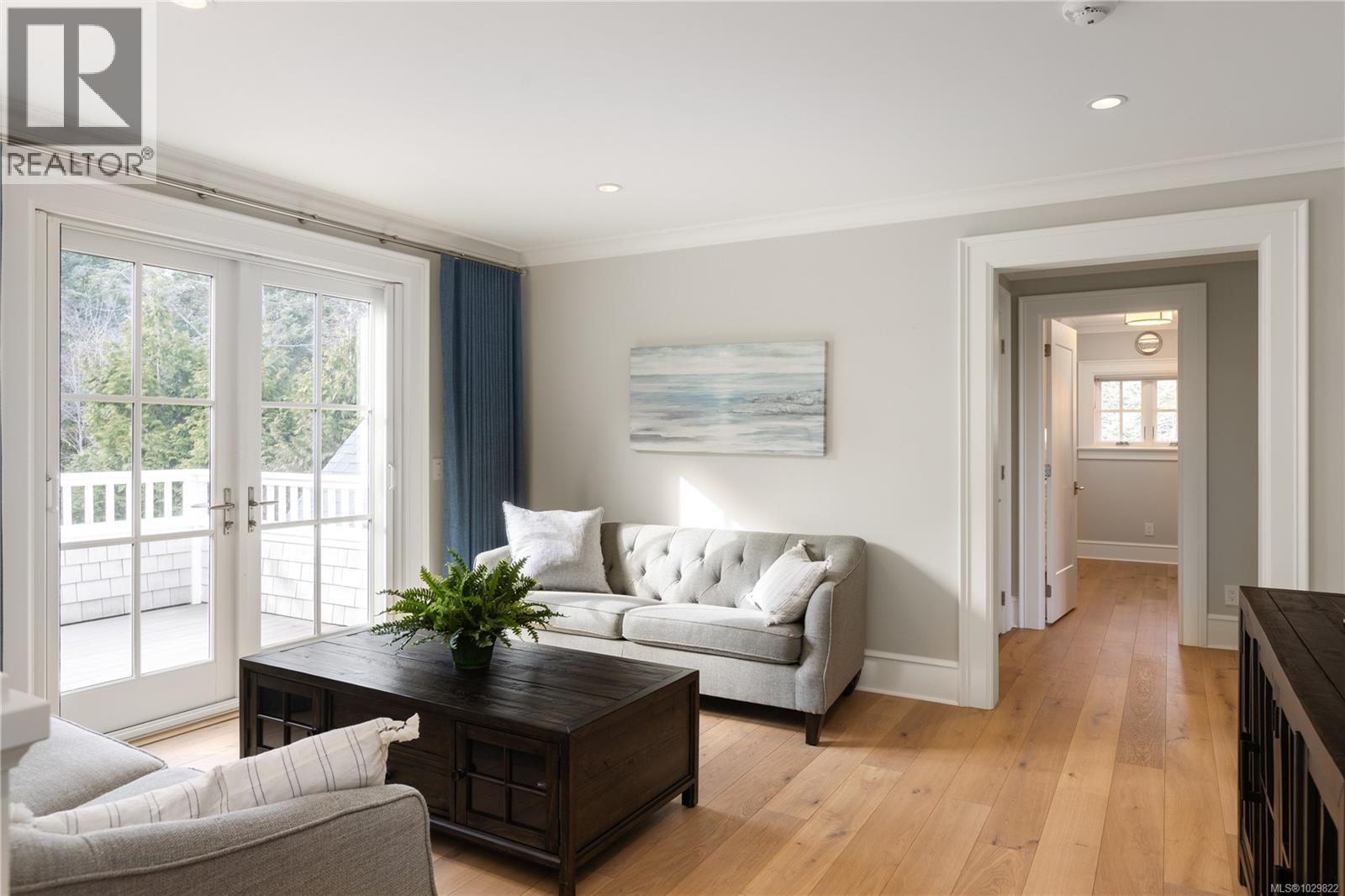  2616 Queenswood Lane, Saanich