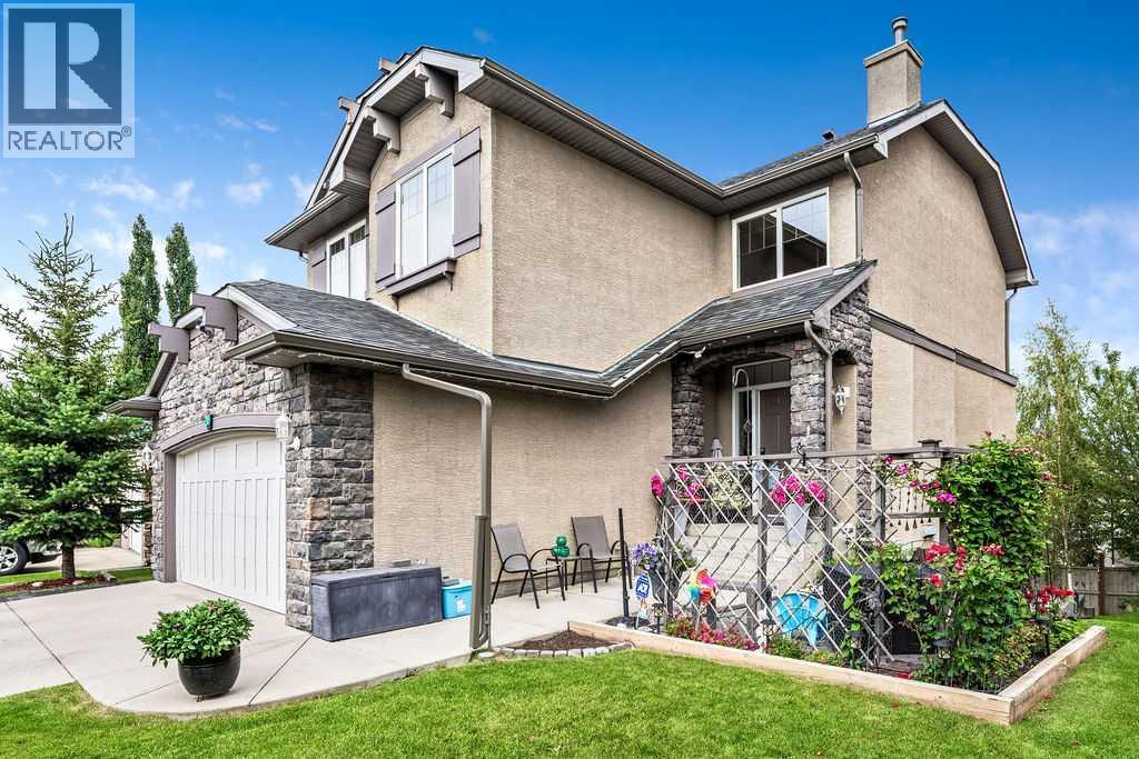 Single Family House for Sale in  Sherwood Rise NW Sherwood Calgary 