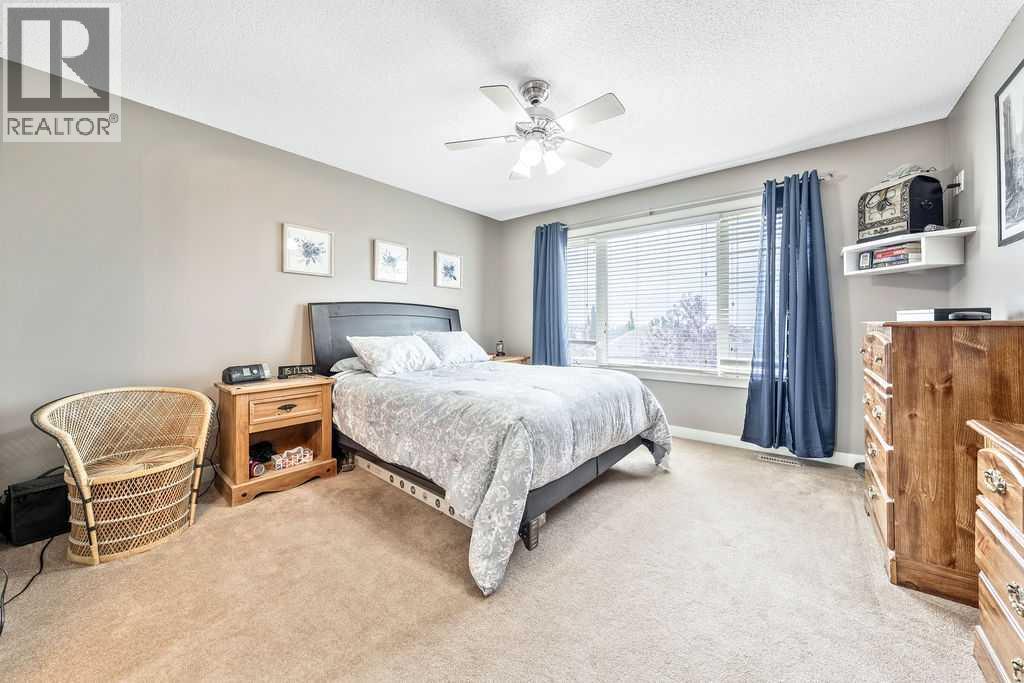 Single Family House for Sale in  Sherwood Rise NW Sherwood Calgary 
