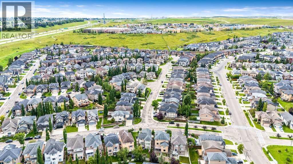 Single Family House for Sale in  Sherwood Rise NW Sherwood Calgary 