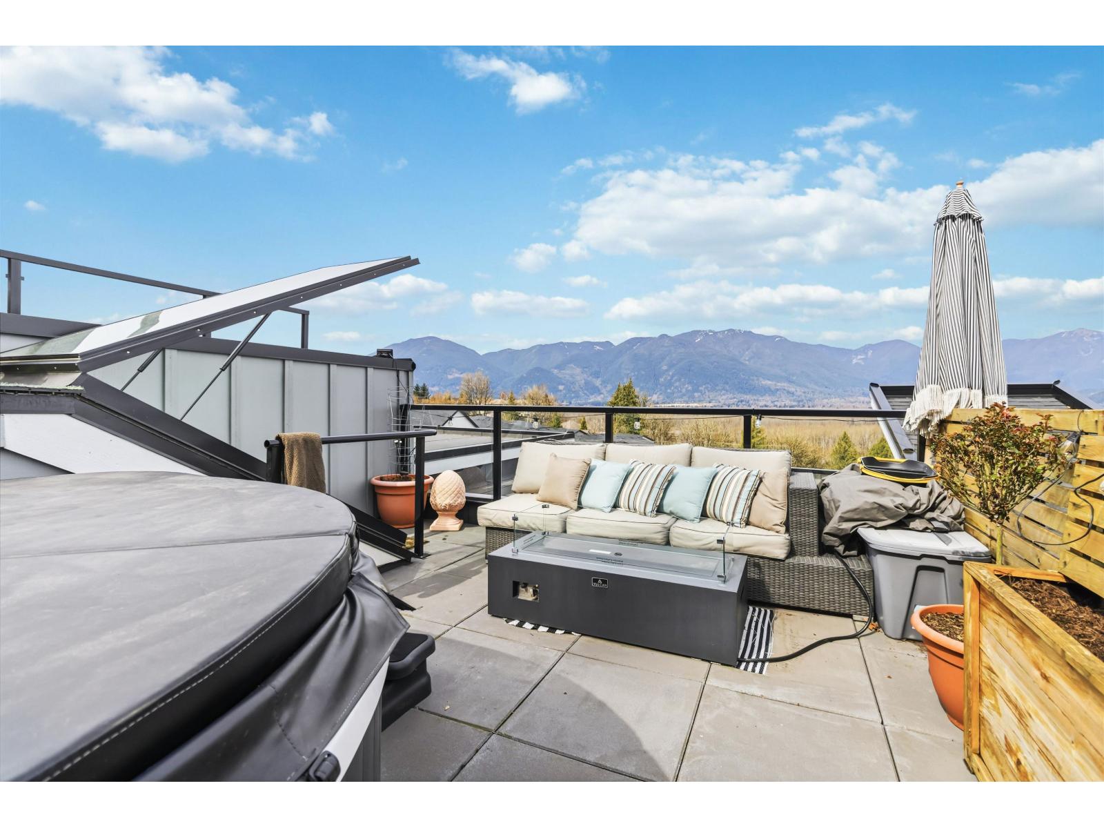 6 43998 CHILLIWACK MOUNTAIN ROAD, Chilliwack Mountain, Chilliwack