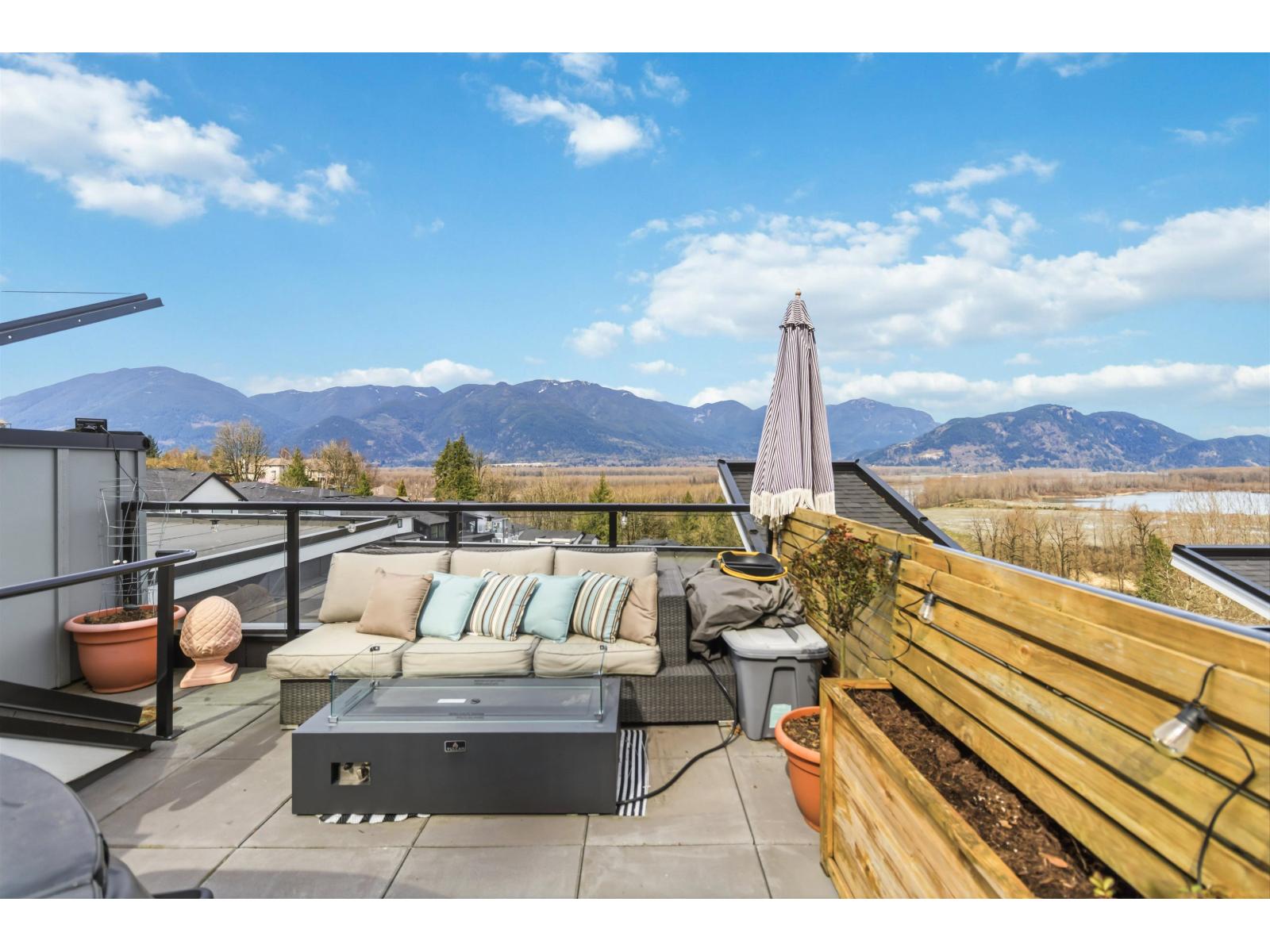 6 43998 CHILLIWACK MOUNTAIN ROAD, Chilliwack Mountain, Chilliwack