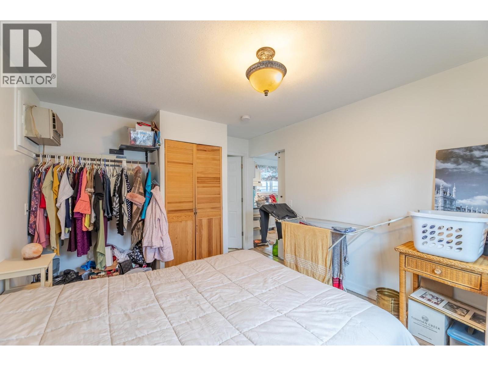  11020 Adams Avenue, Summerland