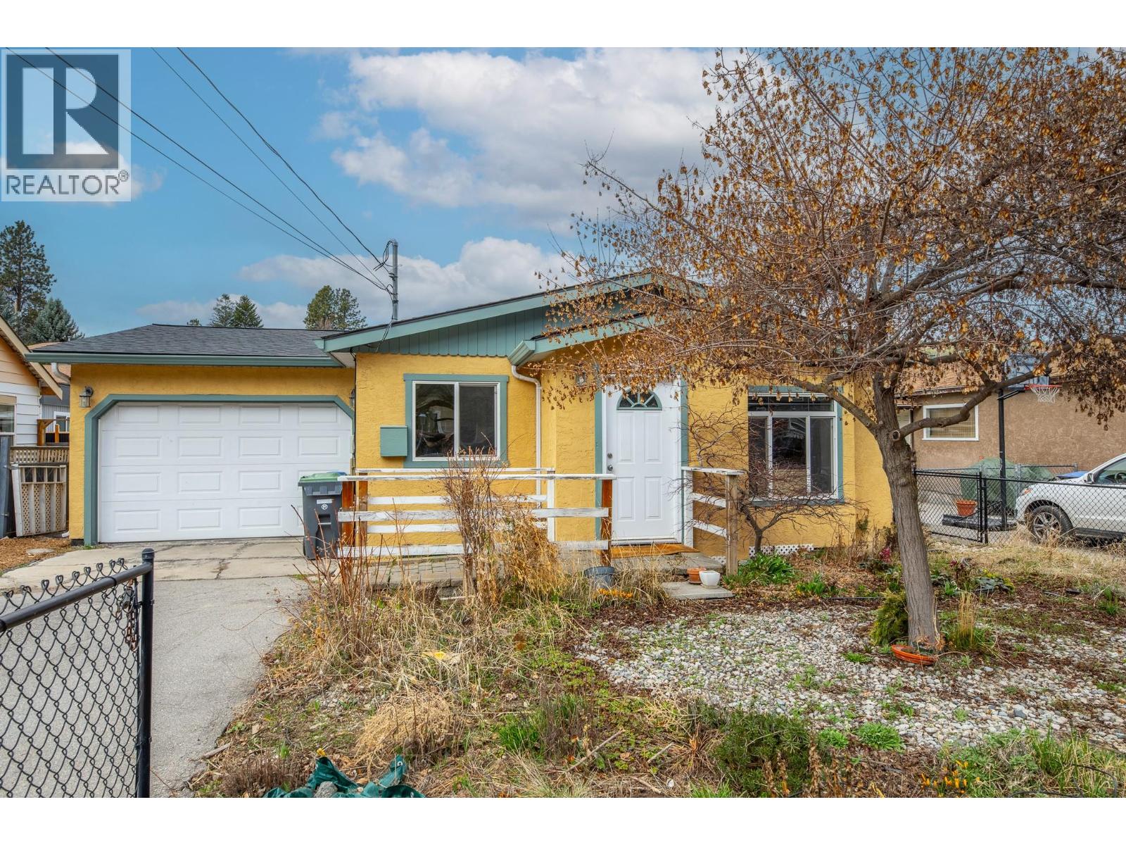  11020 Adams Avenue, Summerland