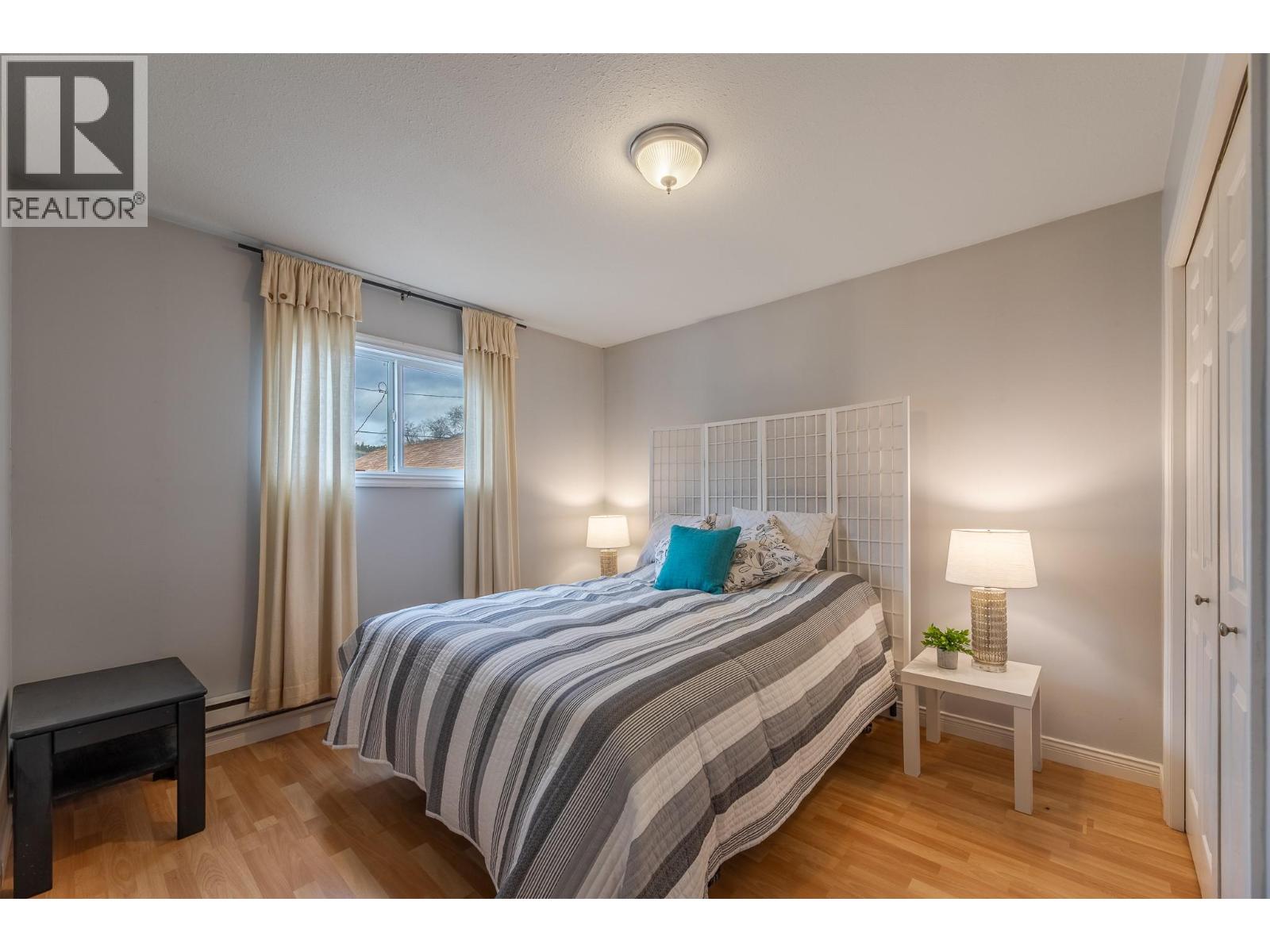  11020 Adams Avenue, Summerland