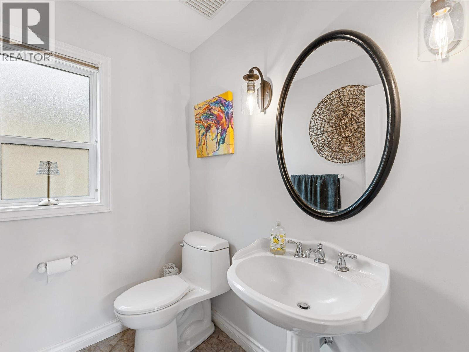  3838 Beach Avenue, Peachland