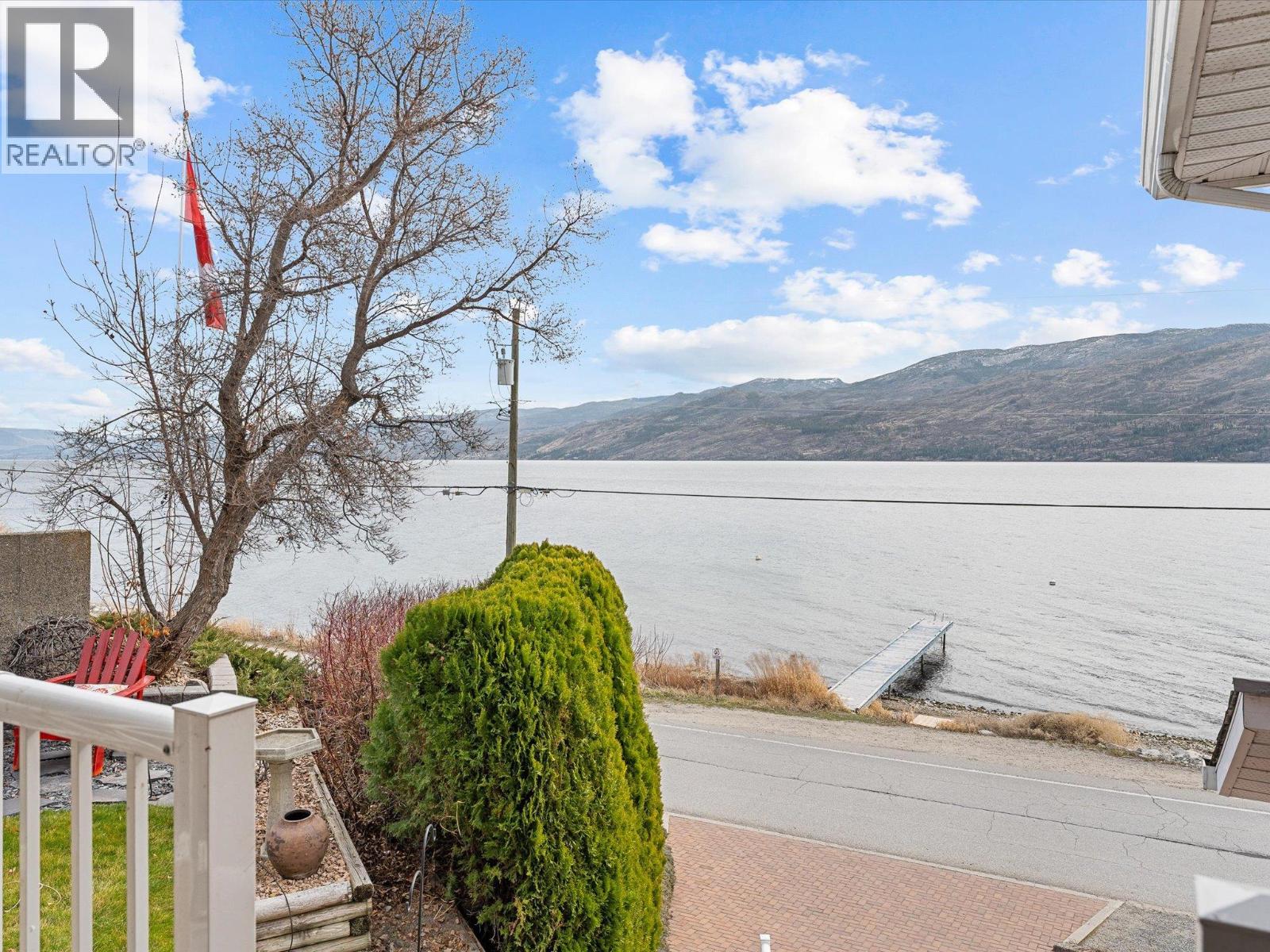  3838 Beach Avenue, Peachland
