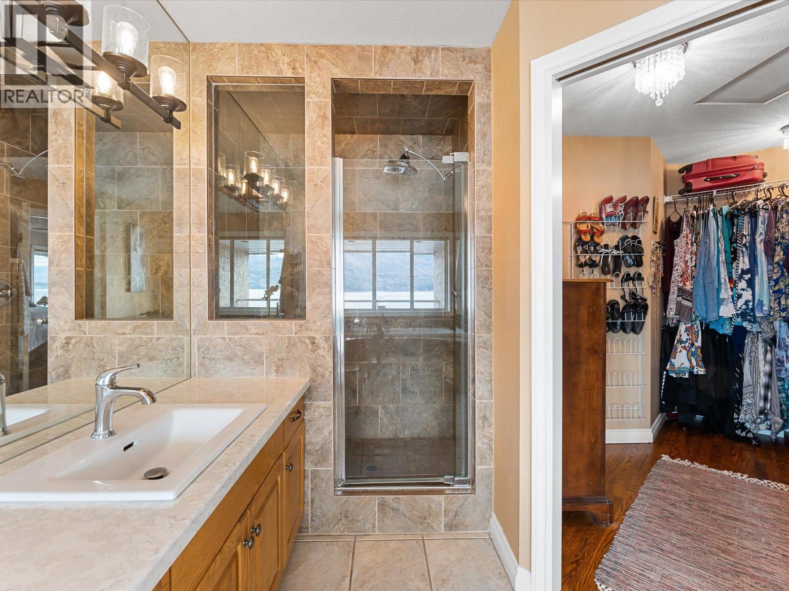  3838 Beach Avenue, Peachland